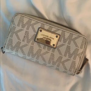 Michael Korda logo wallet/clutch